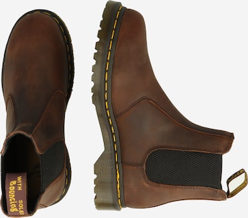 Dr. Martens Chelsea boots in Bruin