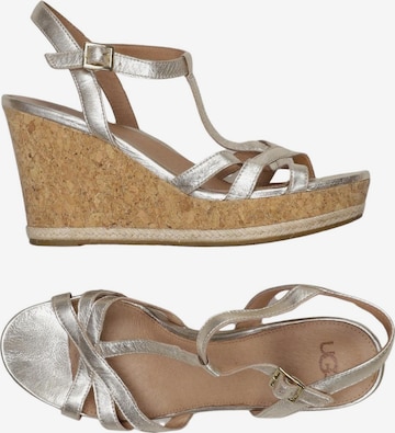 UGG Sandalen 41 in Silber: Vorderseite