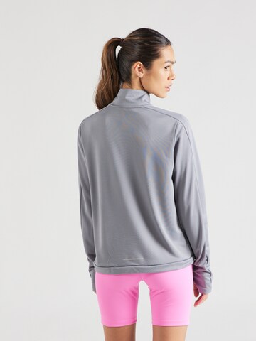 NIKE Funktionsshirt 'Pacer' in Grau