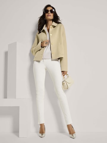 MADELEINE Tussenjas in Beige