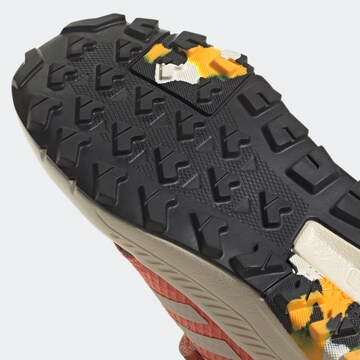 ADIDAS TERREX - Zapatos bajos 'Trailmaker' en naranja