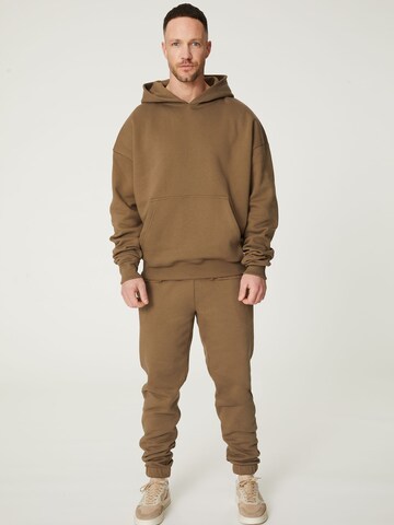 DAN FOX APPAREL Sweatshirt 'Dean' in Bruin