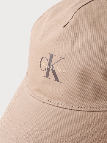 Calvin Klein Cap in Braun