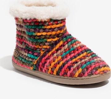 Minnetonka - Pantufa 'Betty' em mistura de cores