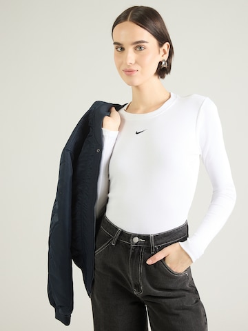 Nike Sportswear Tričko - Biela: predná strana