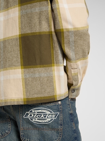 Coupe regular Chemise 'Nimmons' DICKIES en beige