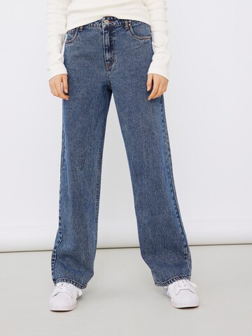 LMTD Wide leg Jeans 'Izza' in Blauw: voorkant