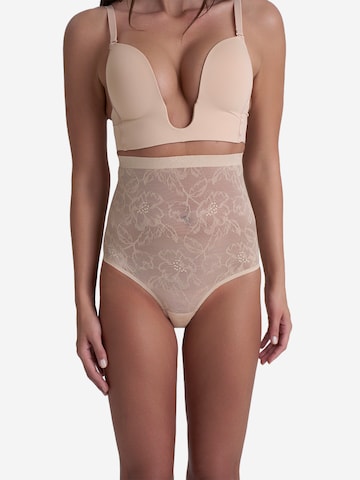 Slip scultant 'Lacy High Waist Shaping Brief' Bye Bra en beige : devant