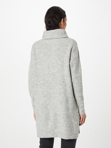 VILA - Jersey en gris