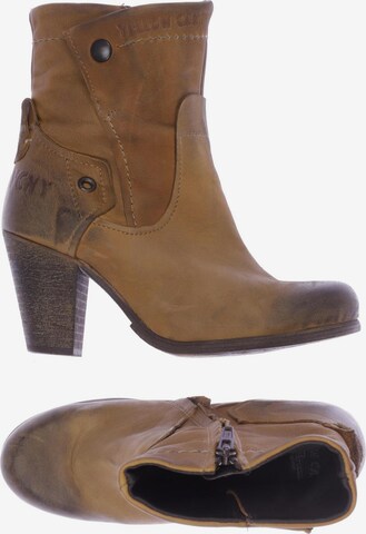 YELLOW CAB Dress Boots in 37 in Brown: front