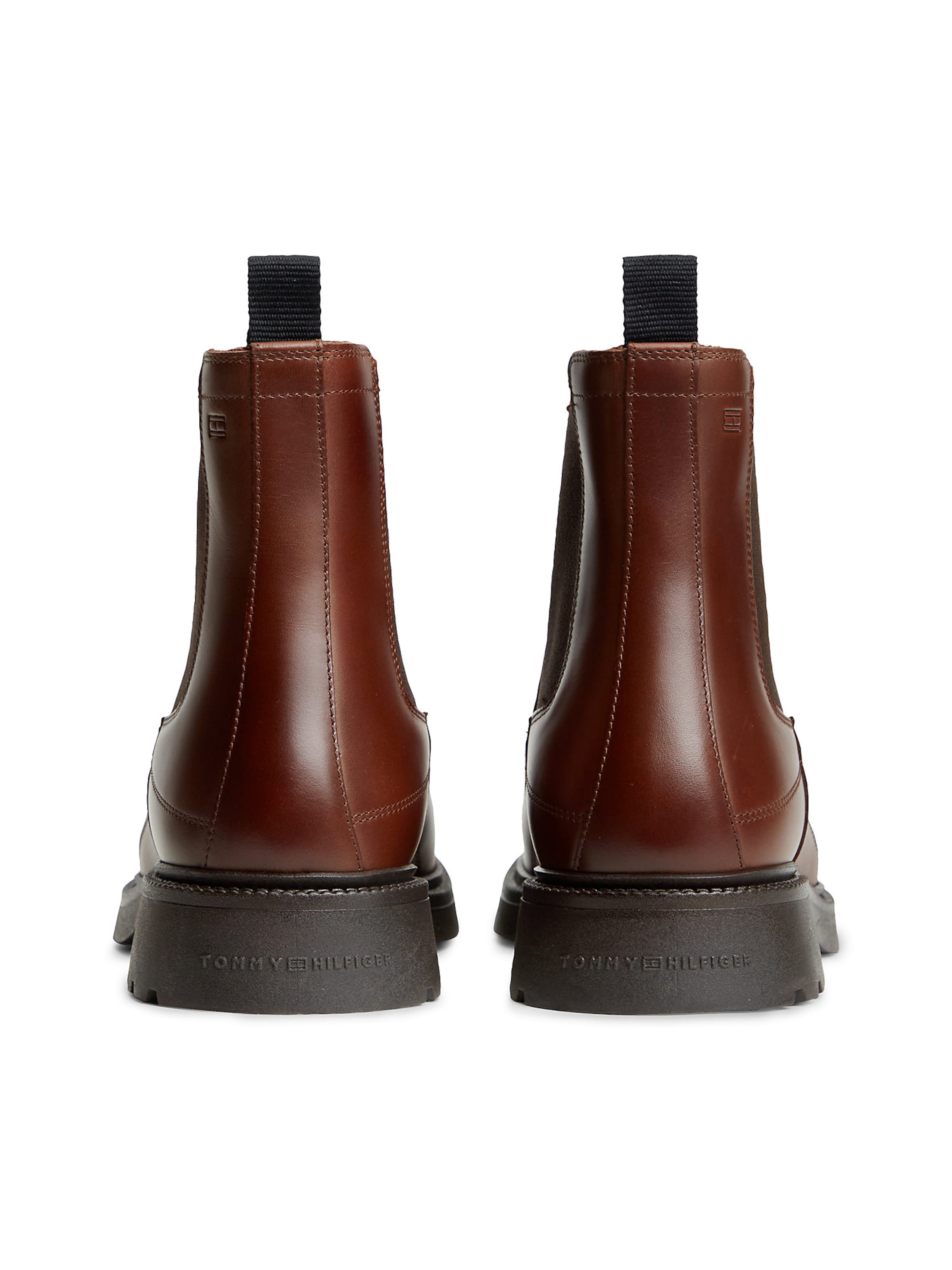 TOMMY HILFIGER Chelsea Boots in Braun