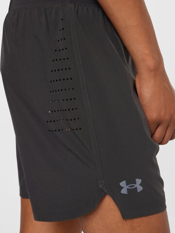 Regular Pantalon de sport 'SpeedPocket' UNDER ARMOUR en gris