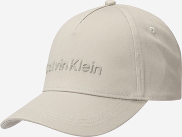 Calvin Klein Кепка 'Must' в Серый: спереди