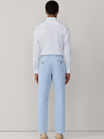 Coupe slim Pantalon chino Hackett London en bleu