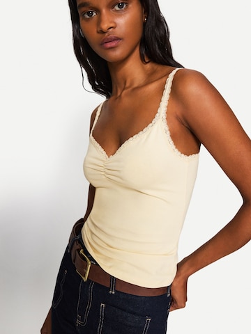 Bershka Top in Yellow
