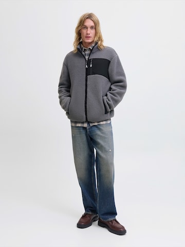 JACK & JONES Fleecová mikina 'JJTHatcher' – šedá