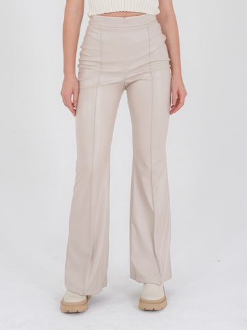 évasé Pantalon ' Gabriella ' FRESHLIONS en beige : devant