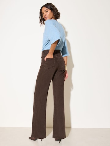 ruda Friends Like These Laisvas Džinsai