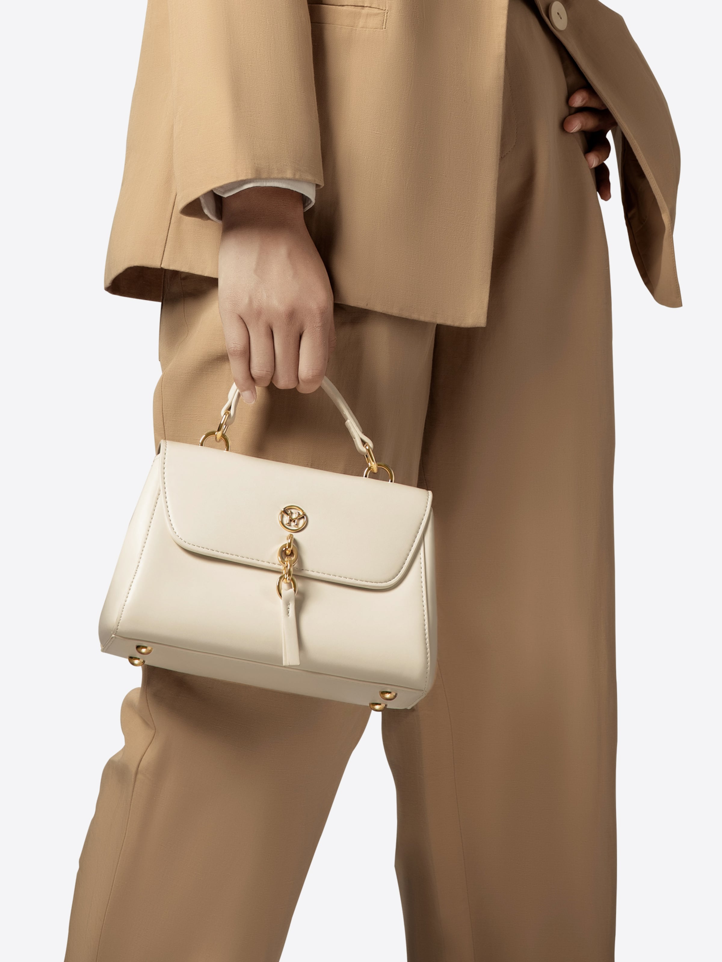 Victoria Hyde Handbag ' Elegance ' in Beige: front