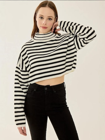 Pull-over Hiccup en noir : devant