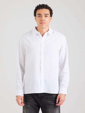 Coupe regular Chemise Calvin Klein en blanc : devant