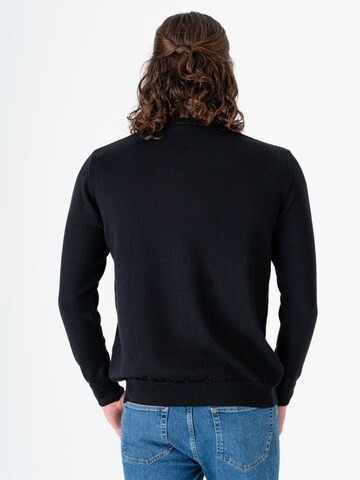 GORG Sweater in Black