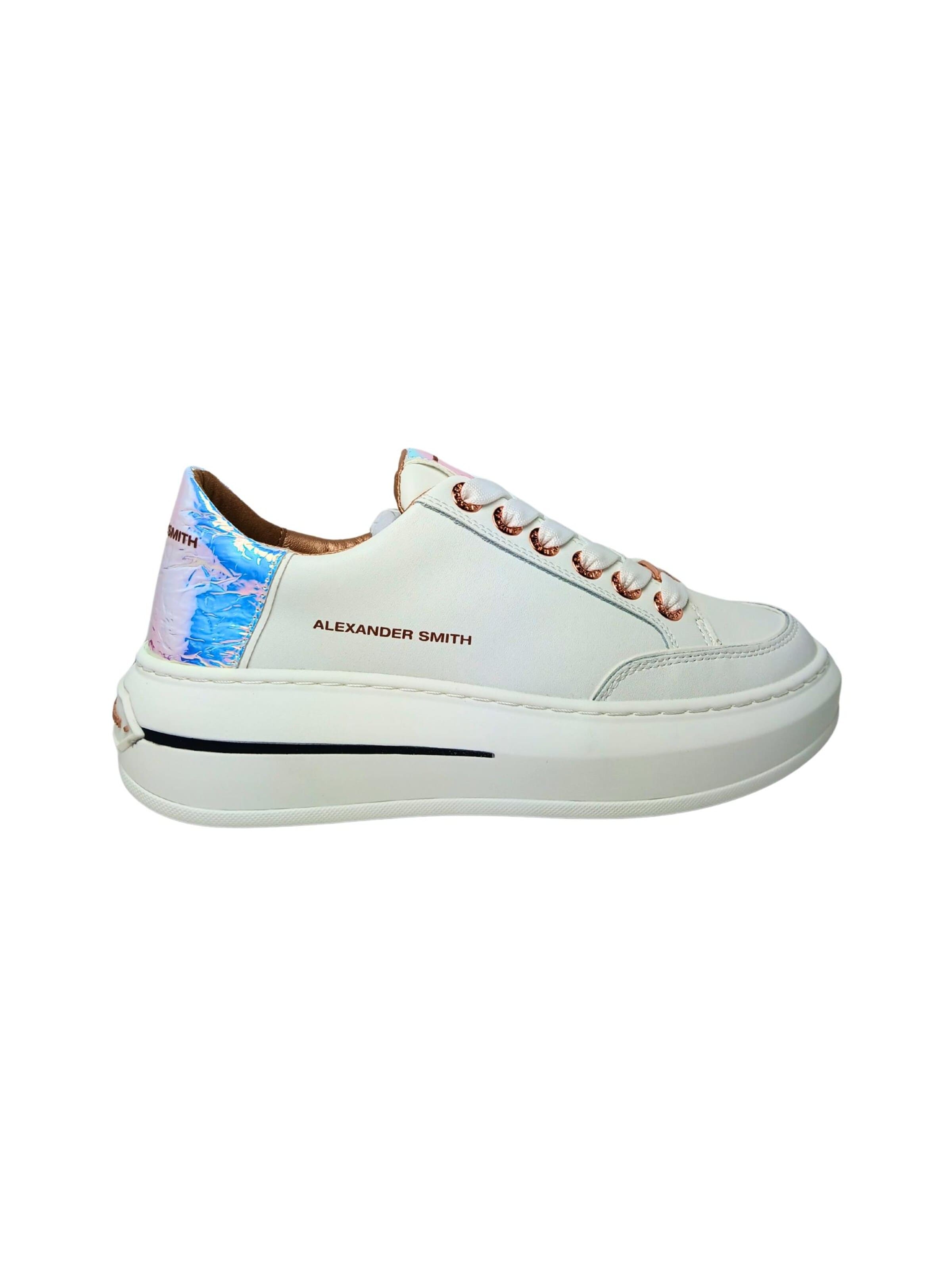 Baskets basses Alexander Smith en blanc