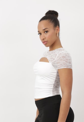 Haut Elara en blanc