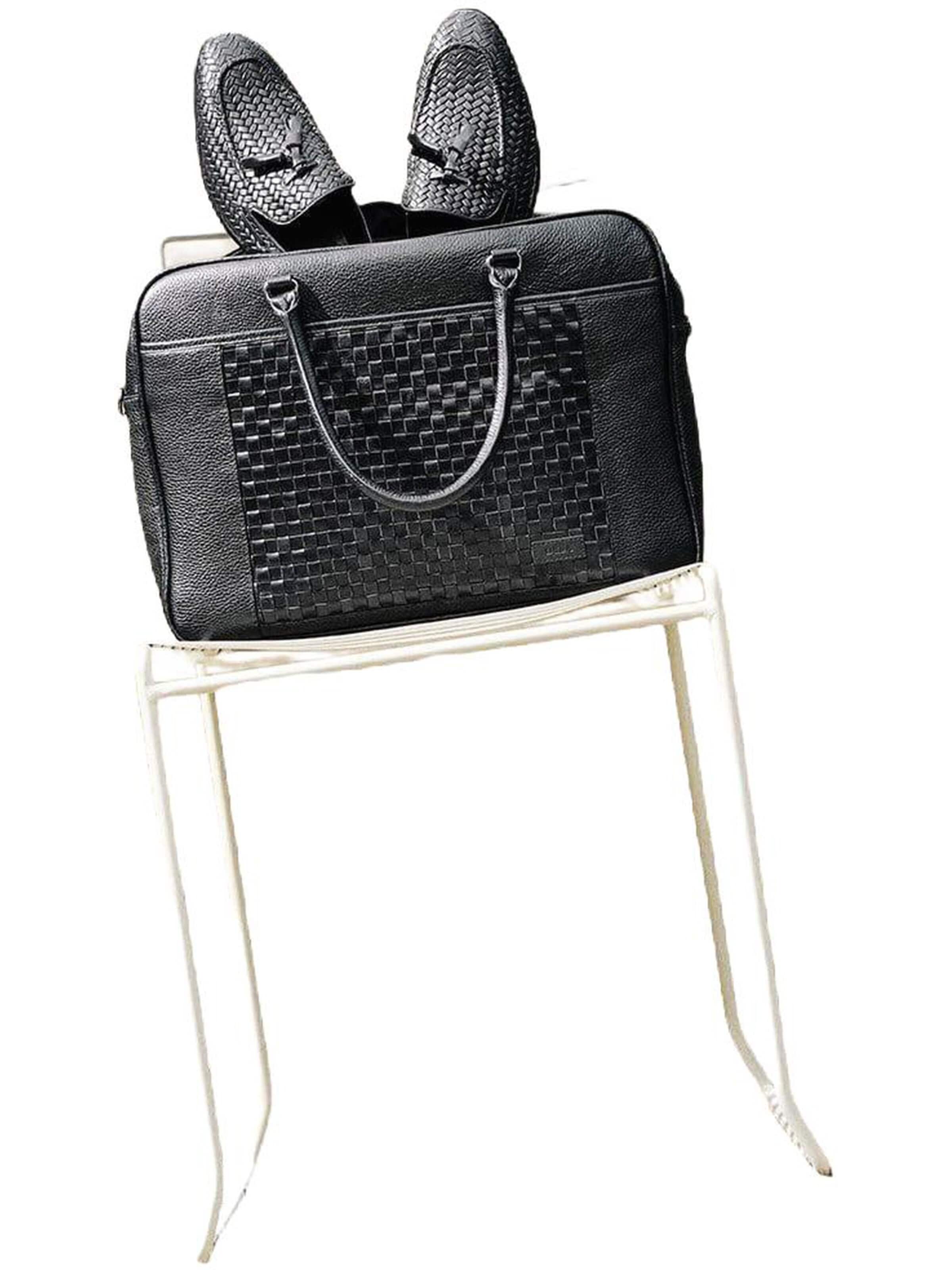 Chaussure basse 'Beleg' Desa en noir
