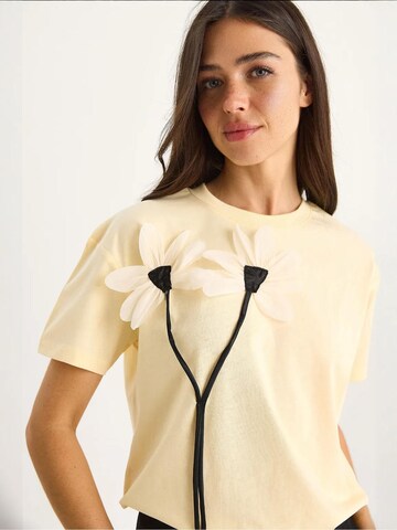 T-shirt Bianco Lucci en jaune