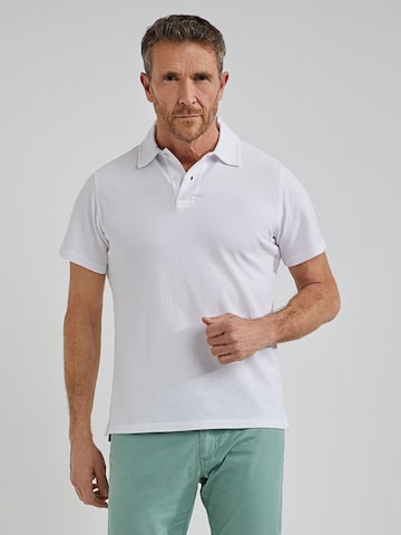 Steppin' out Shirt in White