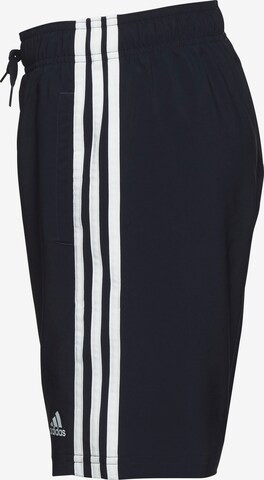 ADIDAS SPORTSWEAR Loosefit Sportshorts 'Essentials 3-Stripes Chelsea' in Blau