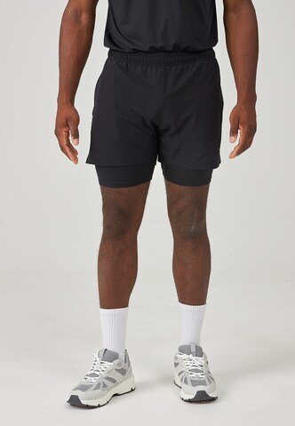 SNOCKS Regular Sportbroek in Zwart: voorkant