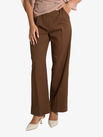 ViCOLO Loose fit Pleated Pants in Brown: front