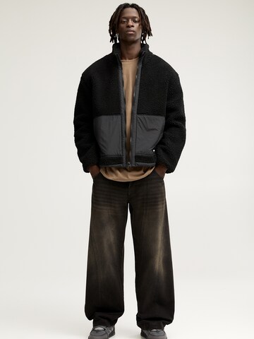 Pull&Bear Between-season jacket in Black