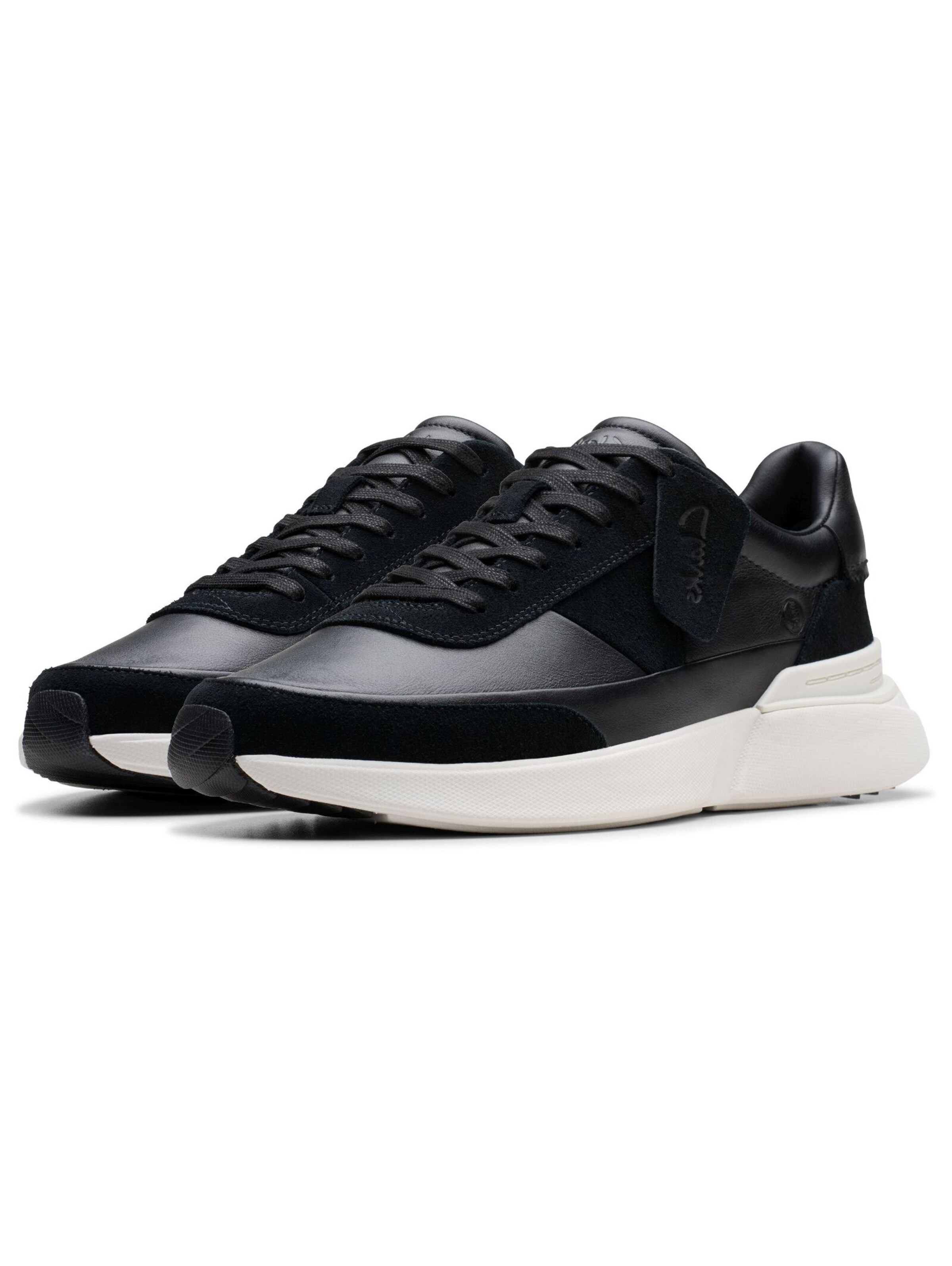 CLARKS Sneaker in Schwarz