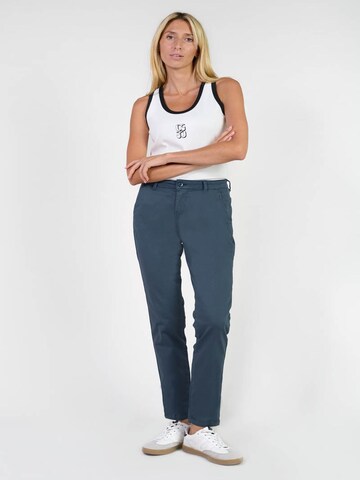 Coupe slim Pantalon chino Le Temps Des Cerises en bleu