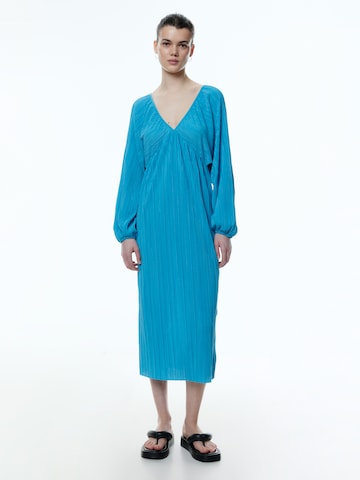 EDITED Kleid 'Kamila' in Blau