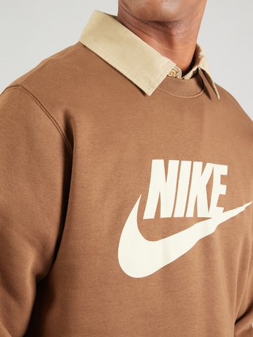 Sweat-shirt 'CLUB' Nike Sportswear en marron