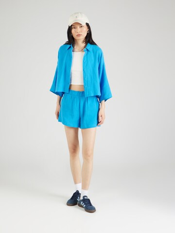 VERO MODA Loosefit Shorts 'NATALI' in Blau