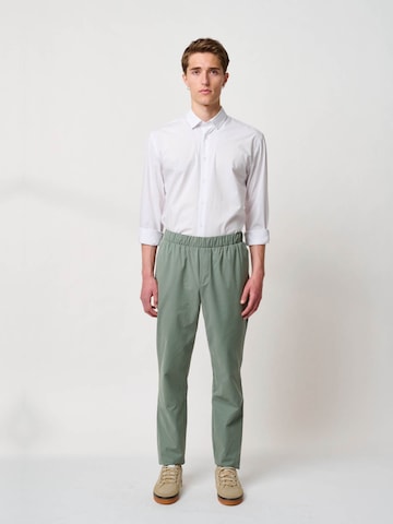 Loosefit Pantaloni chino 'Ric Clark' di BRUUNS BAZAAR in verde: frontale