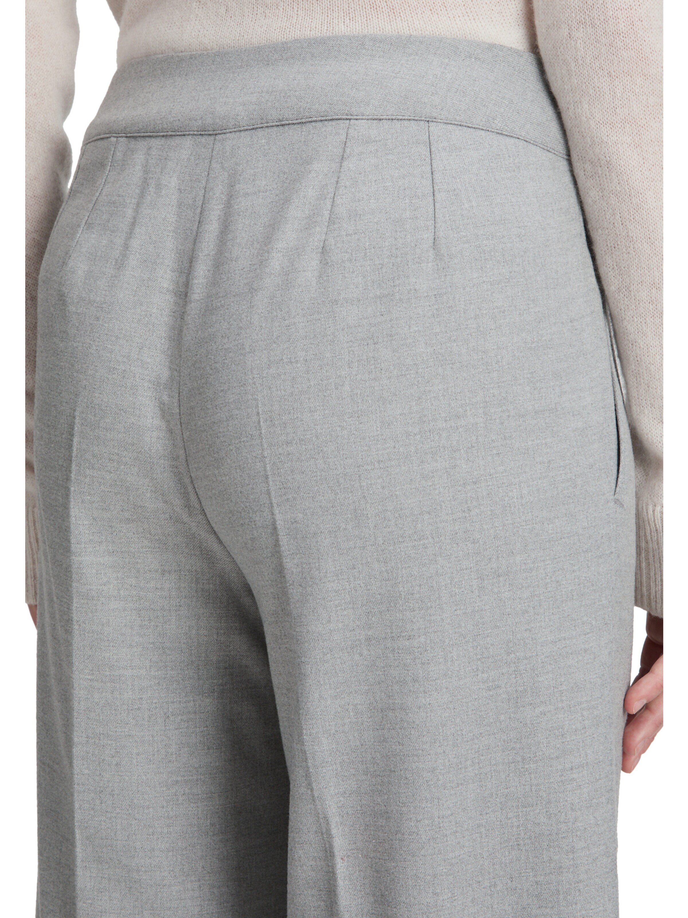 Betty Barclay Loose fit Pleated Pants in Grey