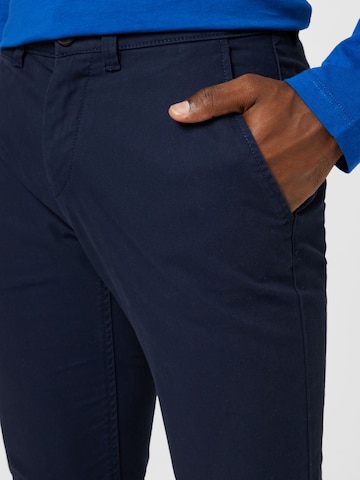 Slimfit Pantaloni eleganți de la TOM TAILOR pe albastru