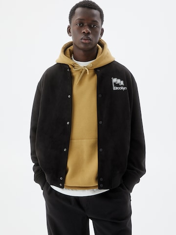 Pull&Bear Overgangsjakke i sort: forside