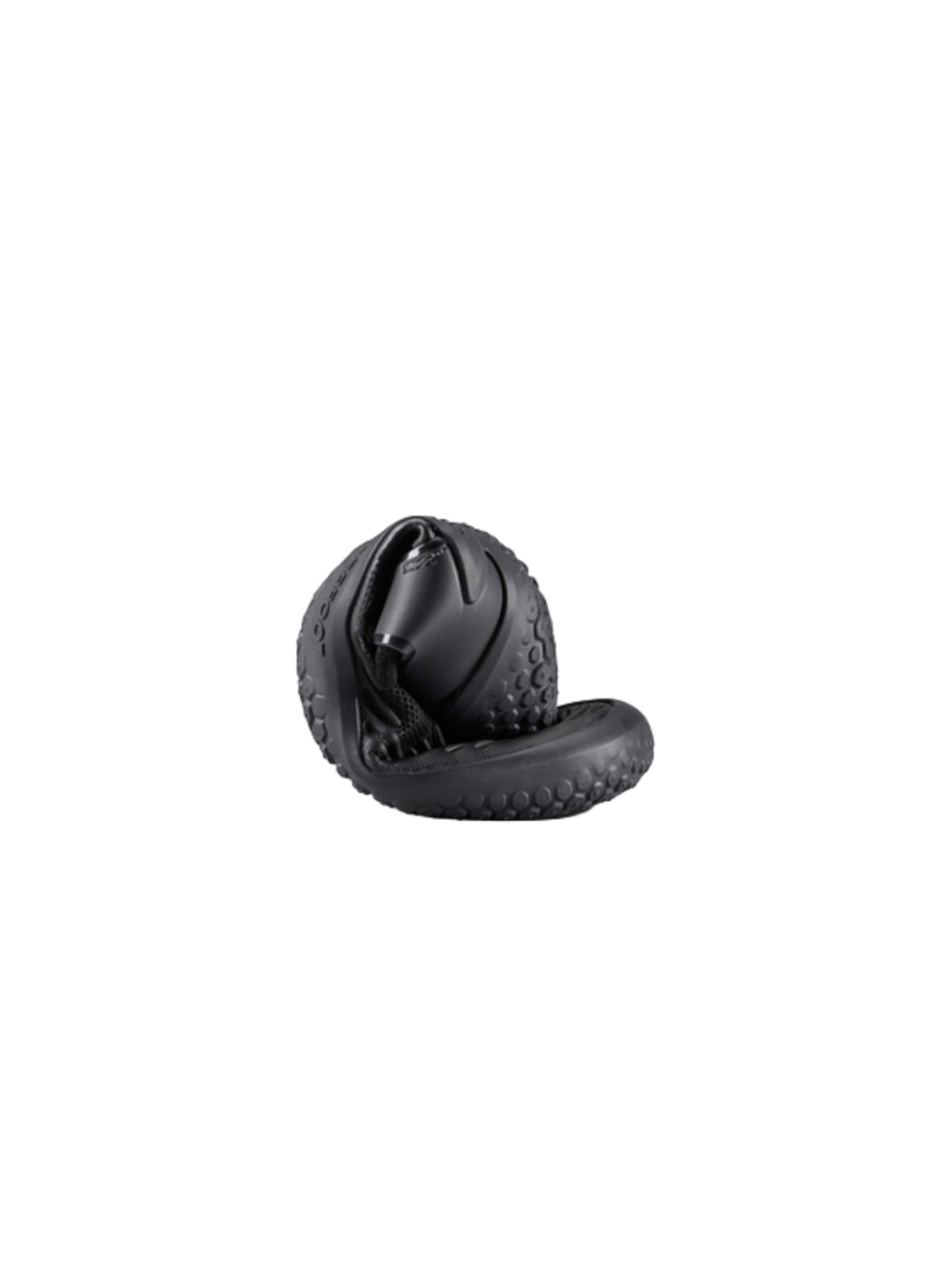 Vivo Barefoot Low shoe 'MOTUS STRENGTH II' in Black