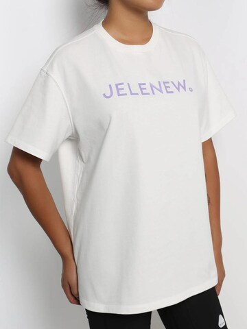 Maglietta 'All day Essentials T-shirt' di Jelenew in bianco