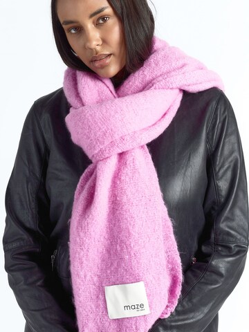 Maze Scarf in Pink