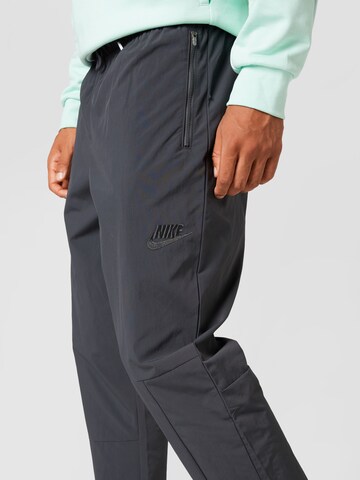 Nike Sportswear Regular Hose in Grau