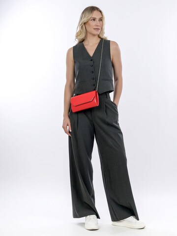 Tamaris Clutch 'Amalia Finish' in Red