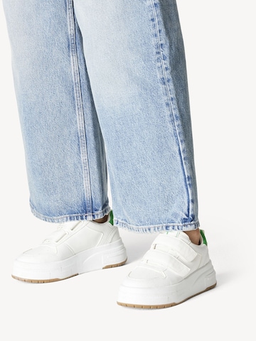 Tamaris Sneakers laag in Wit: voorkant